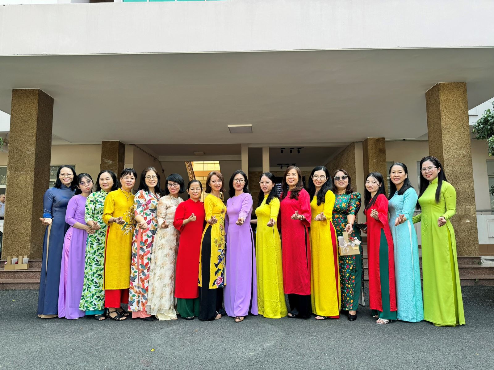Công đoàn Sở Tài nguyên và Môi trường hưởng ứng “Tuần lễ áo dài Việt Nam” năm 2024